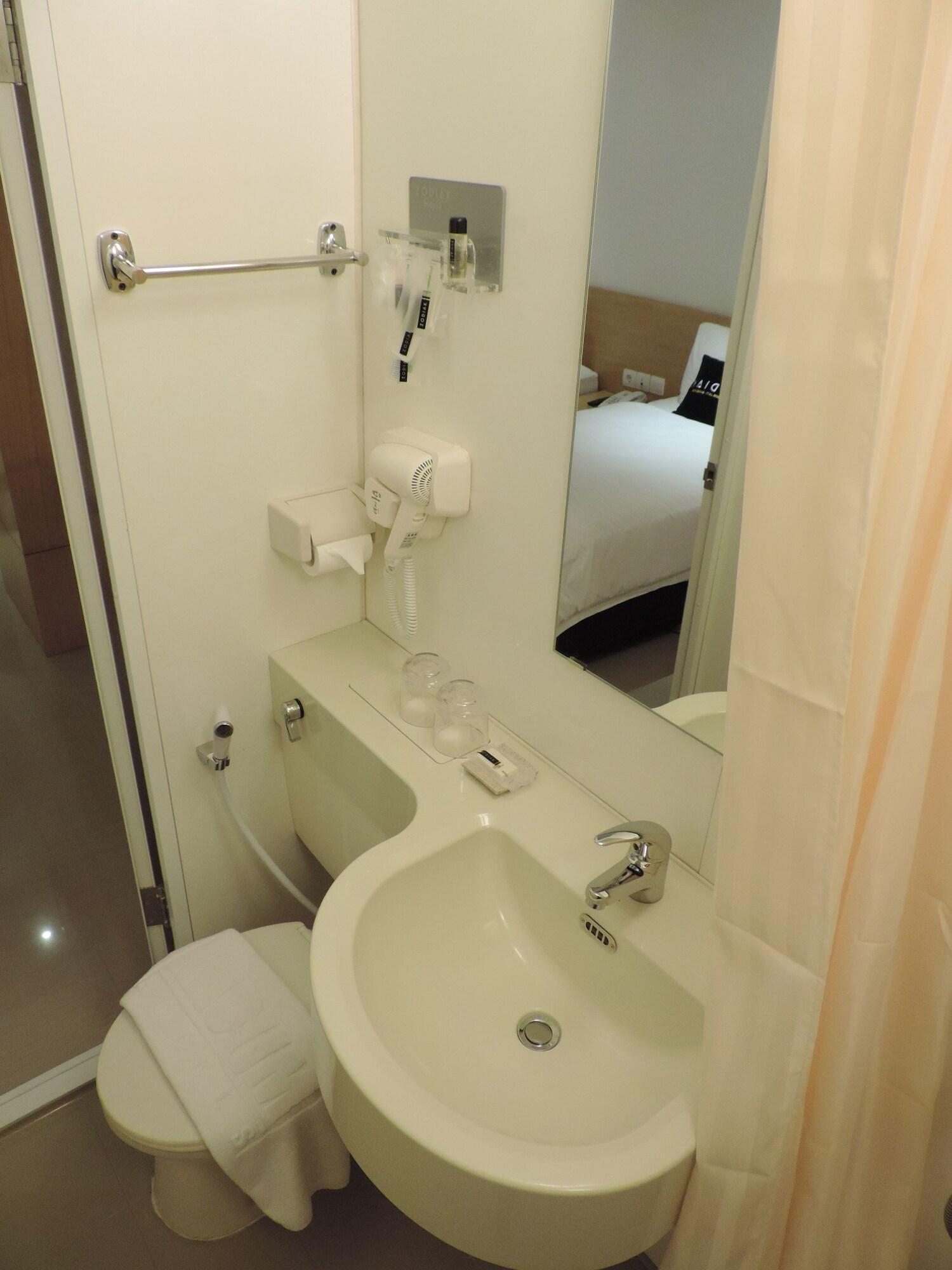 Zodiak Kebon Jati By Kagum Hotels Bandung Exterior photo